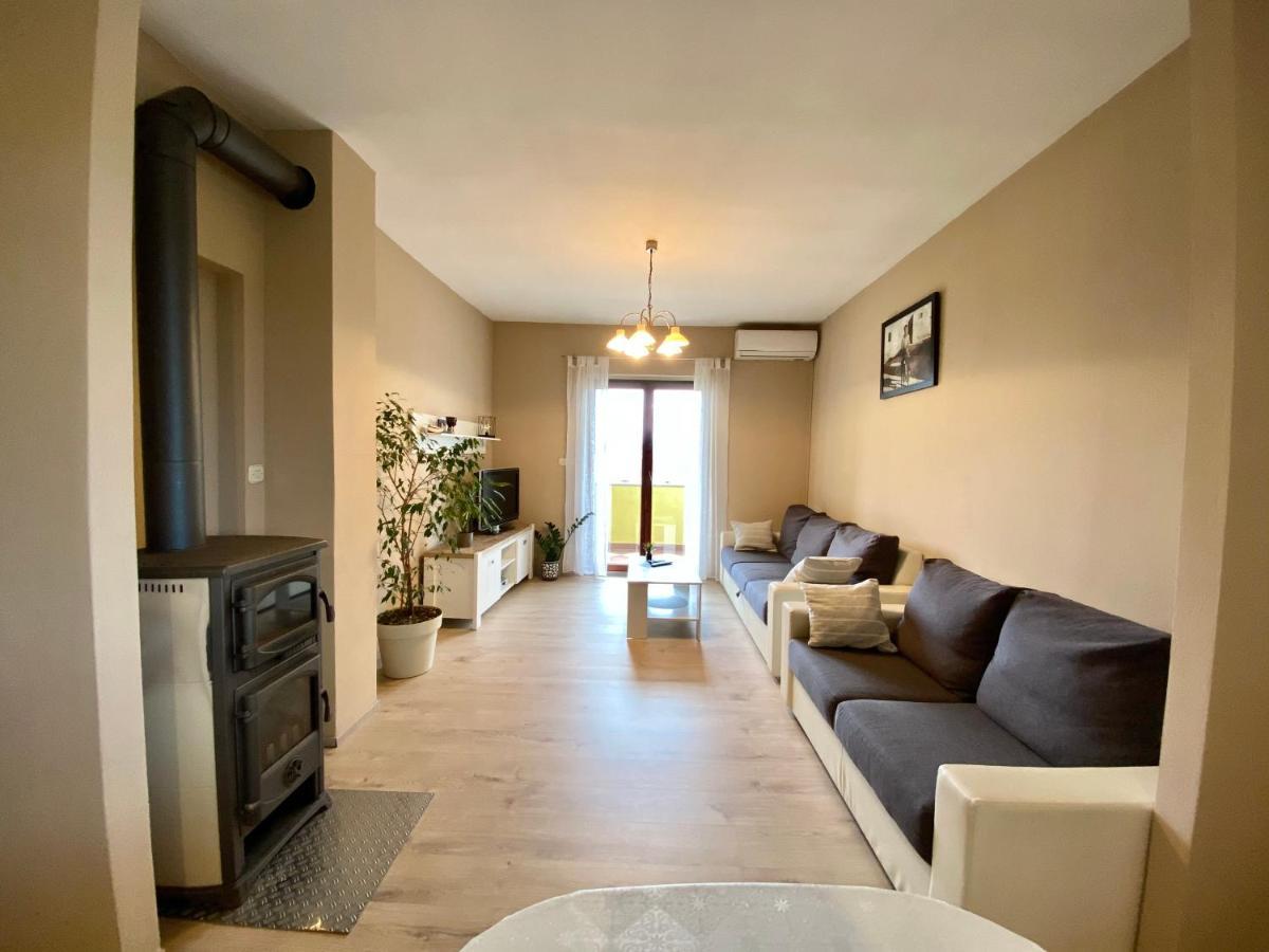 Apartment Marcella 1 Ljubač Extérieur photo