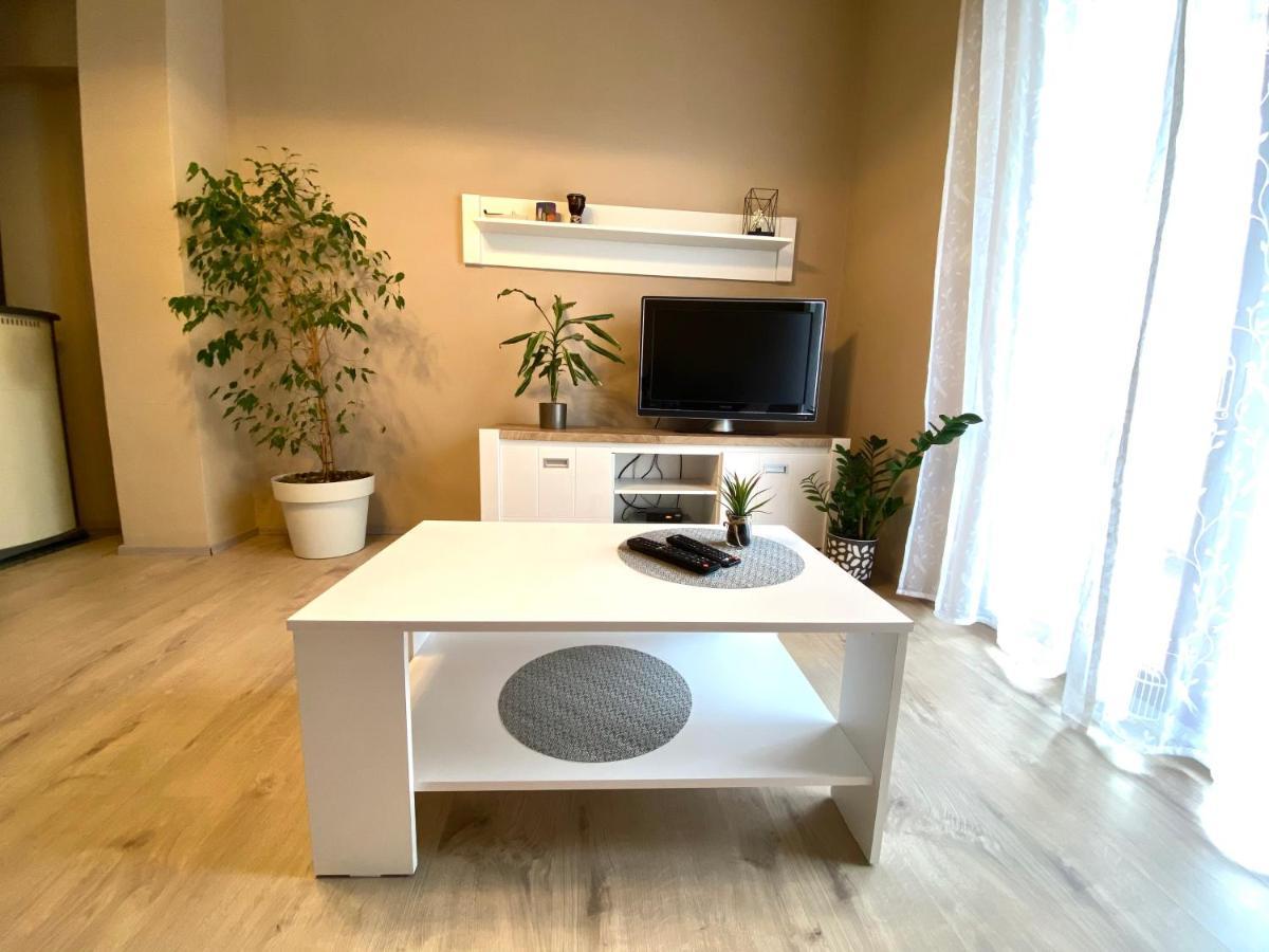 Apartment Marcella 1 Ljubač Extérieur photo