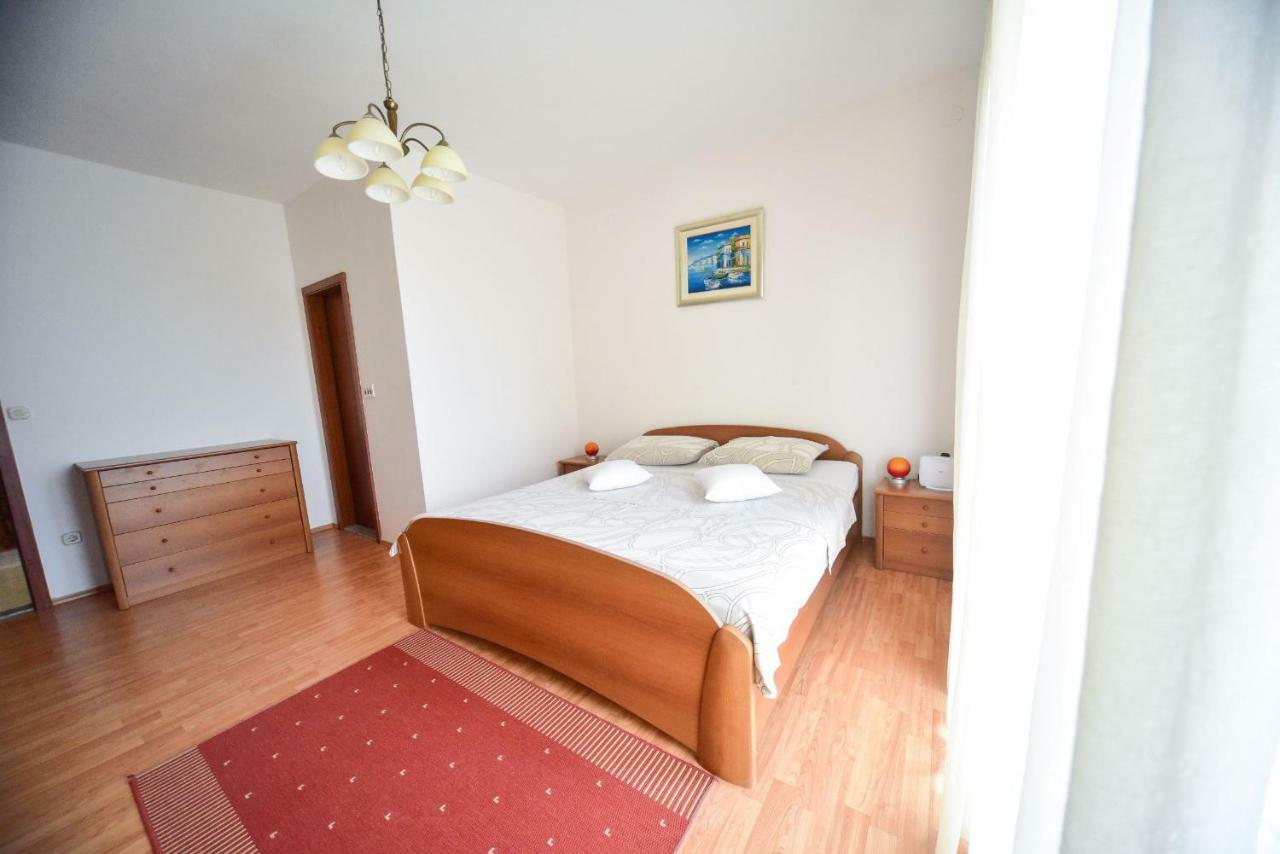 Apartment Marcella 1 Ljubač Extérieur photo